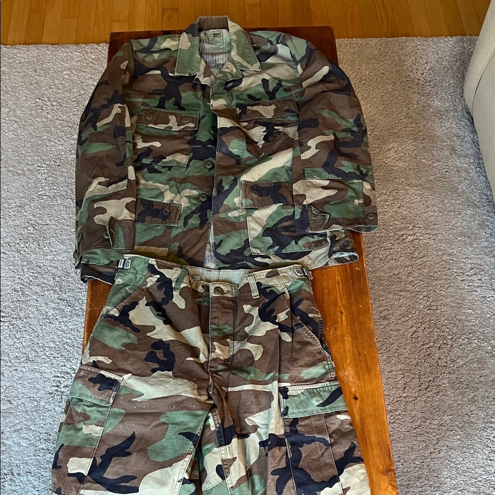 Vintage USMC woodland camo uniform top/pants